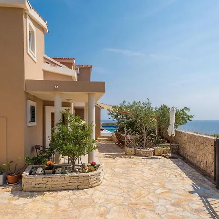 Valentina Holiday home