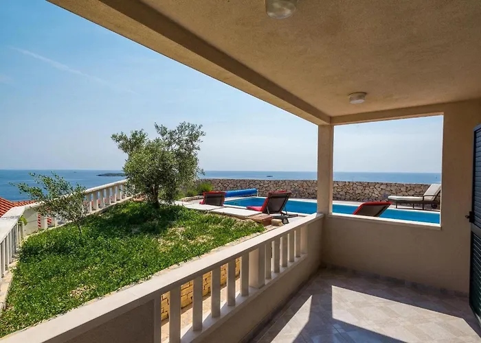 펜션 Valentina 트로기르